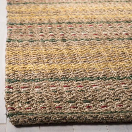 Safavieh Natural Fiber 4'-0" x 6'-0" Rug in Natural / Gold