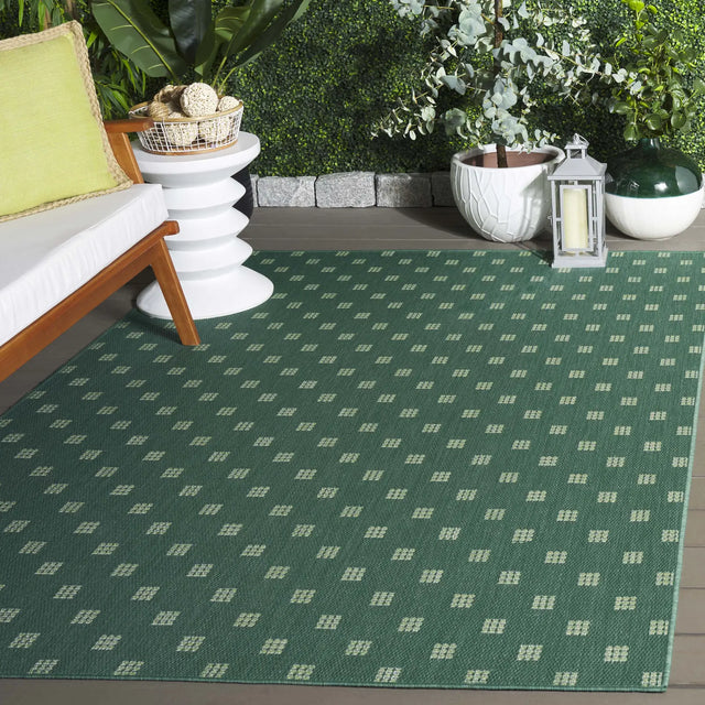 Safavieh Terrace 800 4'-0" x 6'-0" Rug in Dark Green / Light Green