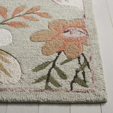 Safavieh Blossom 4'-0" x 6'-0" Rug in Sage / Ivory