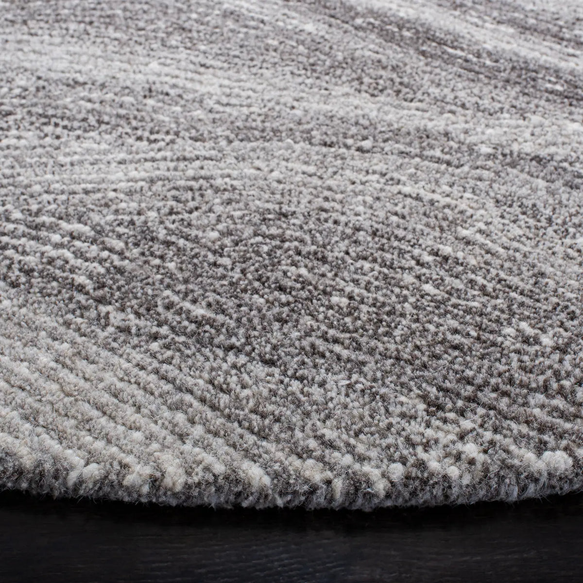 Safavieh Metro 6'-0" x 6'-0" Rug in Ivory / Dark Grey