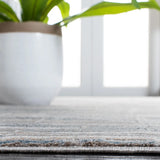 Safavieh Sonoma 4'-5" x 6'-5" Rug in Grey / Ivory