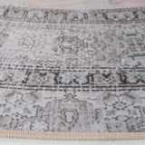 Safavieh Tucson 6'-0" x 6'-0" Rug in Beige / Light Green