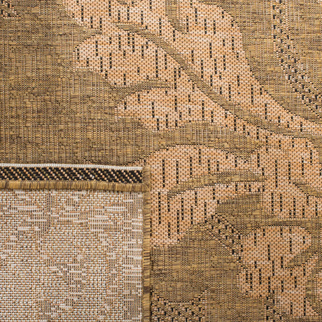 Safavieh Courtyard 4'-0" x 5'-7" Rug in Gold / Natural