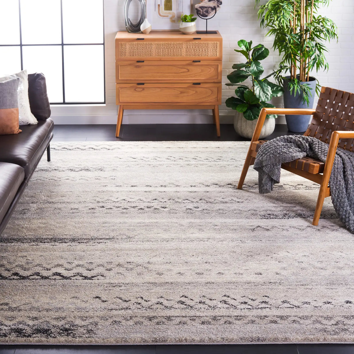 Safavieh Retro 10'-0" x 14'-0" Rug in Cream / Grey