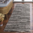 Safavieh Seattle Shag 900 2'-3" x 8'-0" Rug in Ivory / Grey