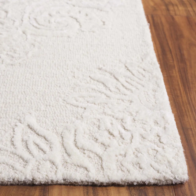 Safavieh Glamour 4'-0" x 6'-0" Rug in Ivory