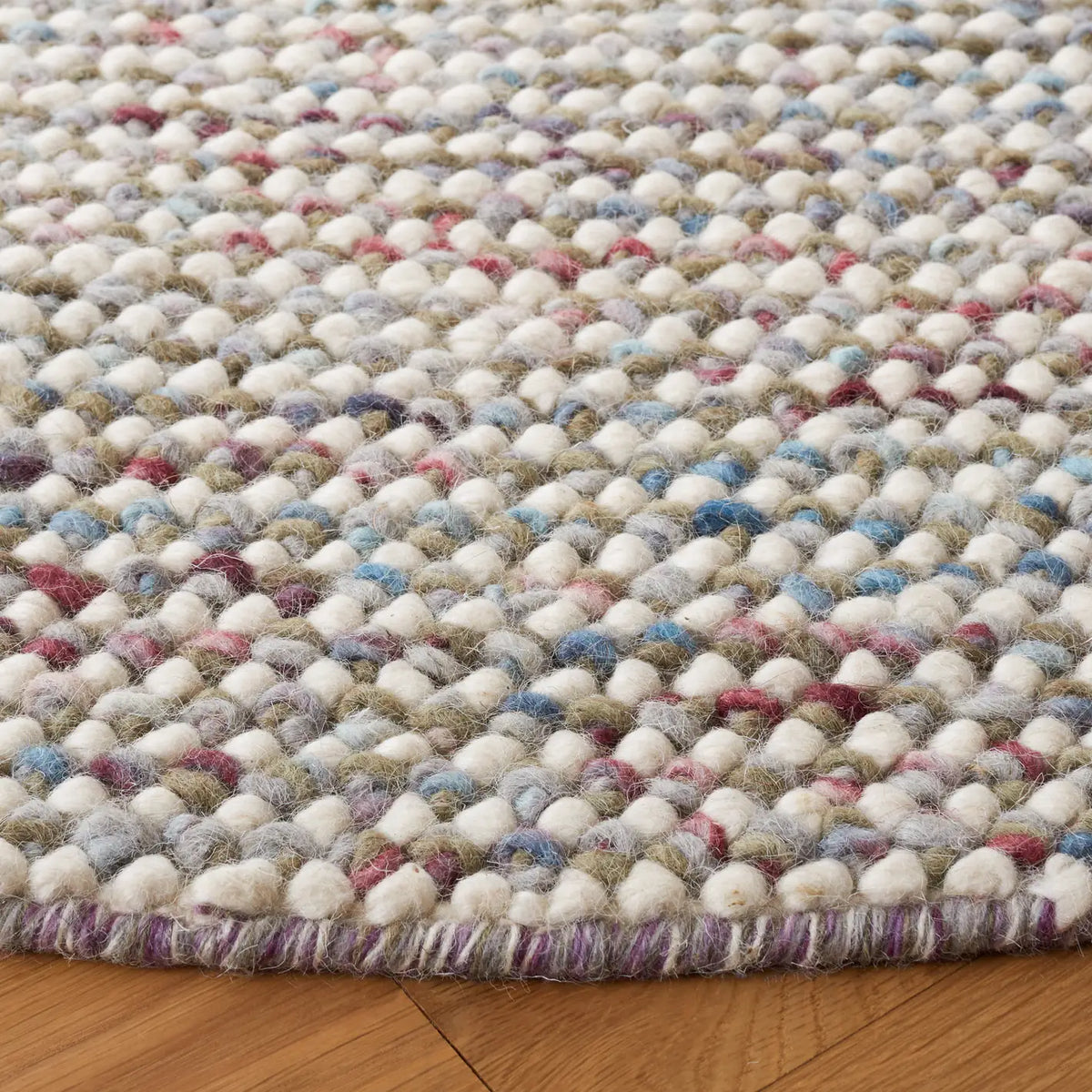 Safavieh Vermont 6'-0" x 6'-0" Rug in Ivory / Grey