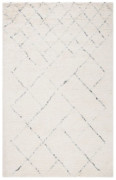 Safavieh Casablanca 4'-0" x 6'-0" Rug in Ivory / Black