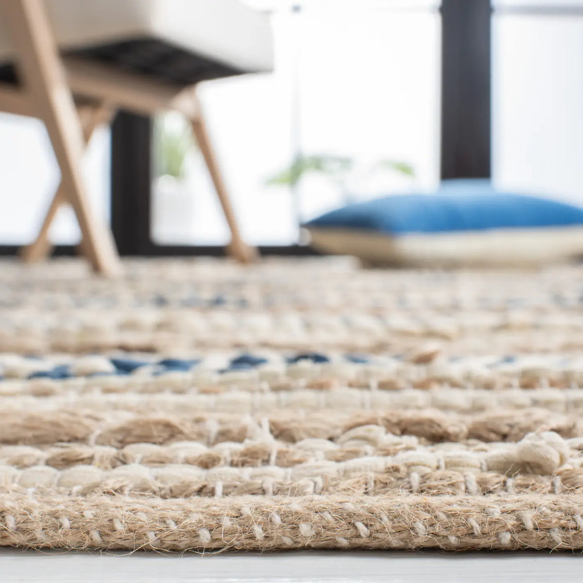 Safavieh Cape Cod 5'-0" x 8'-0" Rug in Natural / Blue