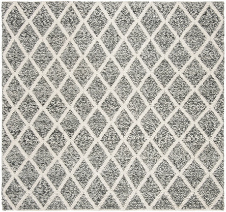 Safavieh Natura 6'-0" x 6'-0" Rug in Ivory / Black
