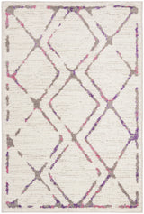 Safavieh Skyler 4'-0" x 6'-0" Rug in Ivory / Pink