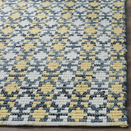 Safavieh Montauk 5'-0" x 8'-0" Rug in Gold / Multi