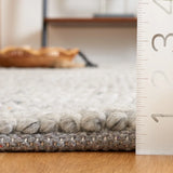 Safavieh Natura 4'-0" x 6'-0" Rug in Grey