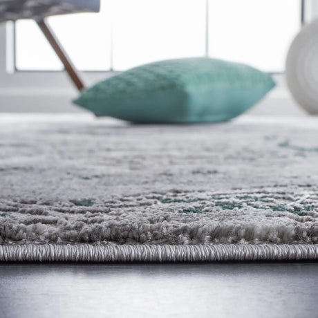 Safavieh Craft 4'-0" x 6'-0" Rug in Grey / Green