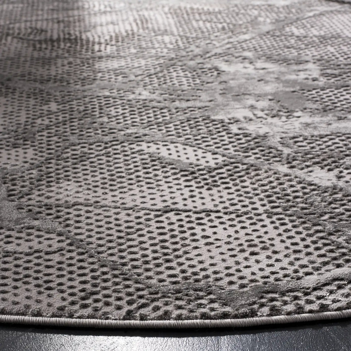 Safavieh Lurex 100 6'-7" x 6'-7" Rug in Grey / Grey