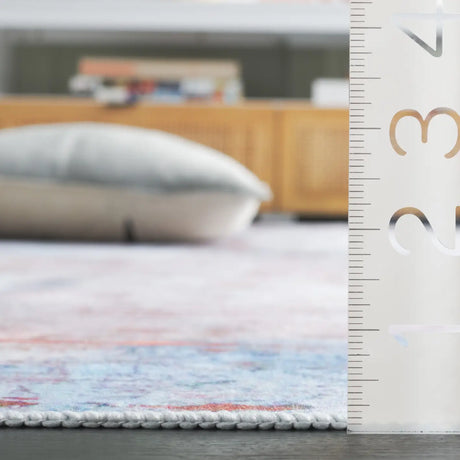 Safavieh Malibu 4'-0" x 6'-0" Rug in Ivory / Rust