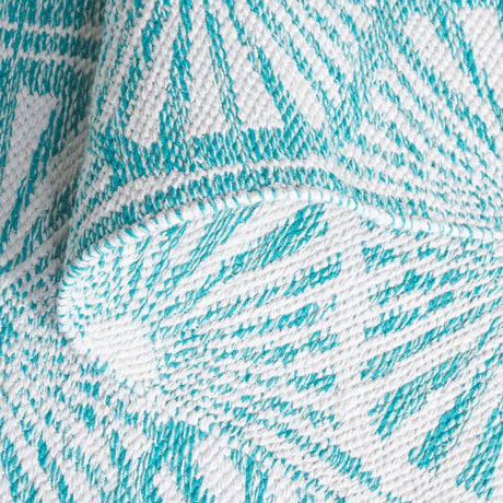 Safavieh Montauk 5'-0" x 8'-0" Rug in Aqua / Ivory