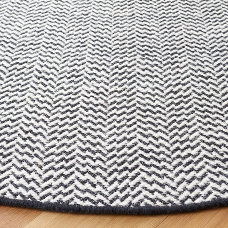 Safavieh Vermont 6'-0" x 6'-0" Rug in Black / Ivory