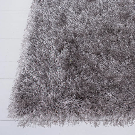 Safavieh Vegas Shag 4'-5" x 6'-5" Rug in Grey
