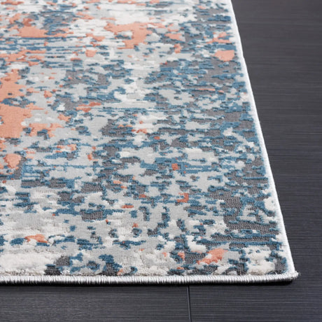 Safavieh Invista 4'-0" x 6'-0" Rug in Grey / Beige