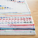Safavieh Montauk 5'-0" x 8'-0" Rug in Ivory / Black