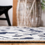Safavieh Sahara 4'-0" x 6'-0" Rug in Navy / Ivory