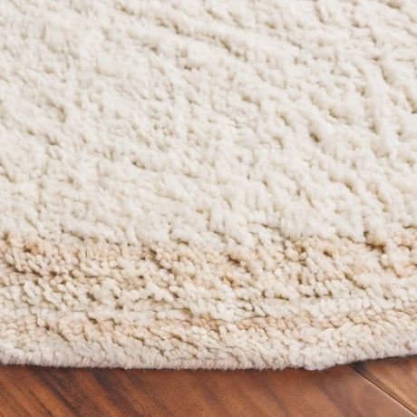 Safavieh Vermont 6'-0" x 6'-0" Rug in Ivory / Beige