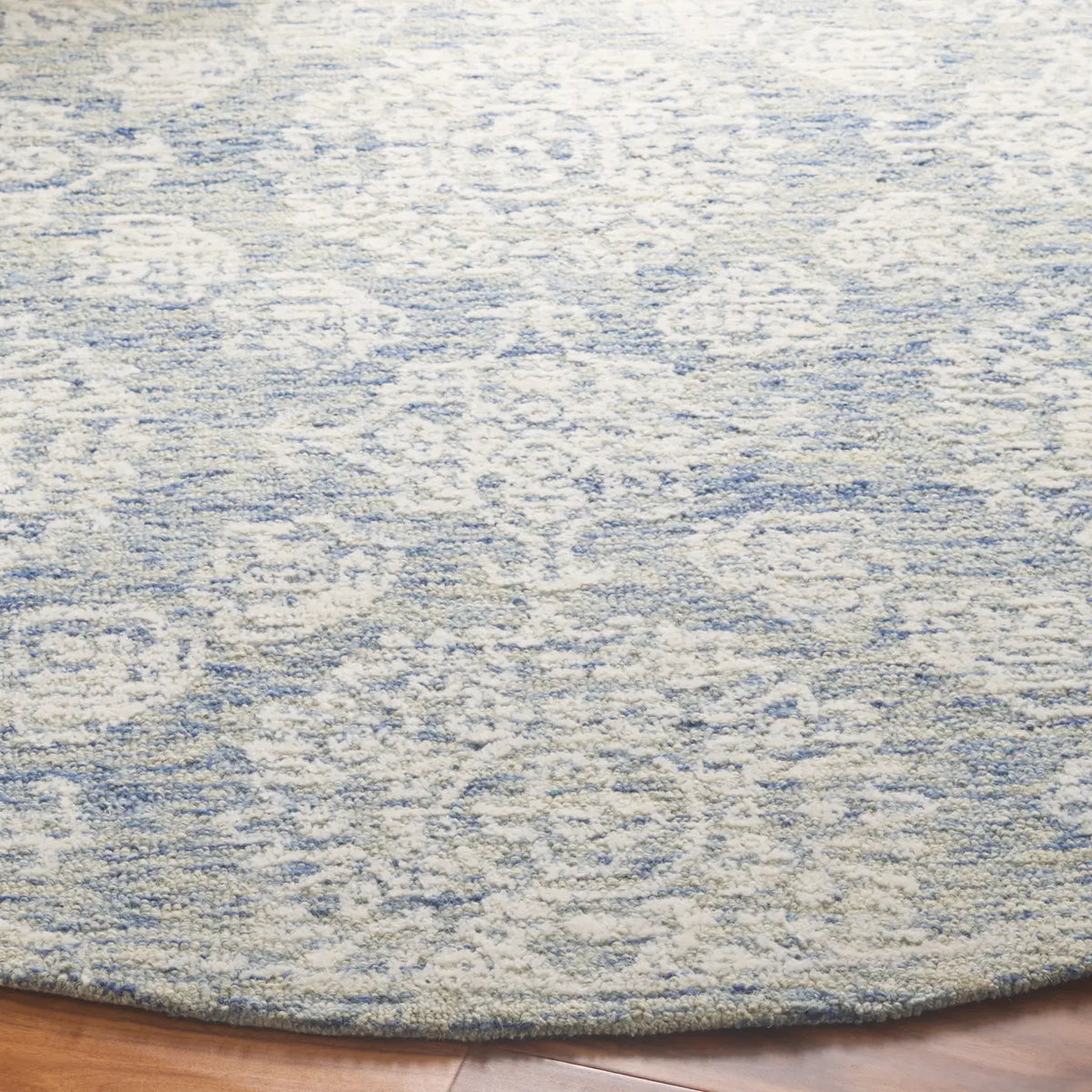 Safavieh Ebony 6'-0" x 6'-0" Rug in Ivory / Blue