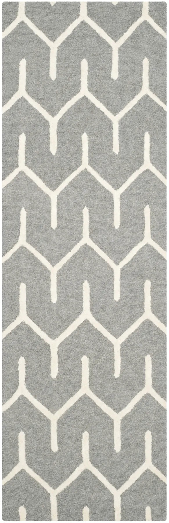 Safavieh Cambridge 2'-6" x 8'-0" Rug in Dark Grey / Ivory