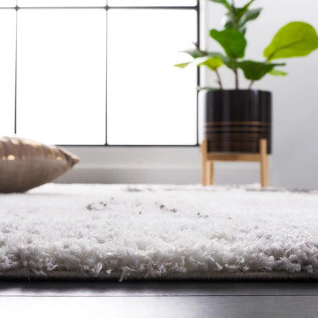 Safavieh Berber Shag 4'-5" x 6'-5" Rug in Grey / Dark Grey