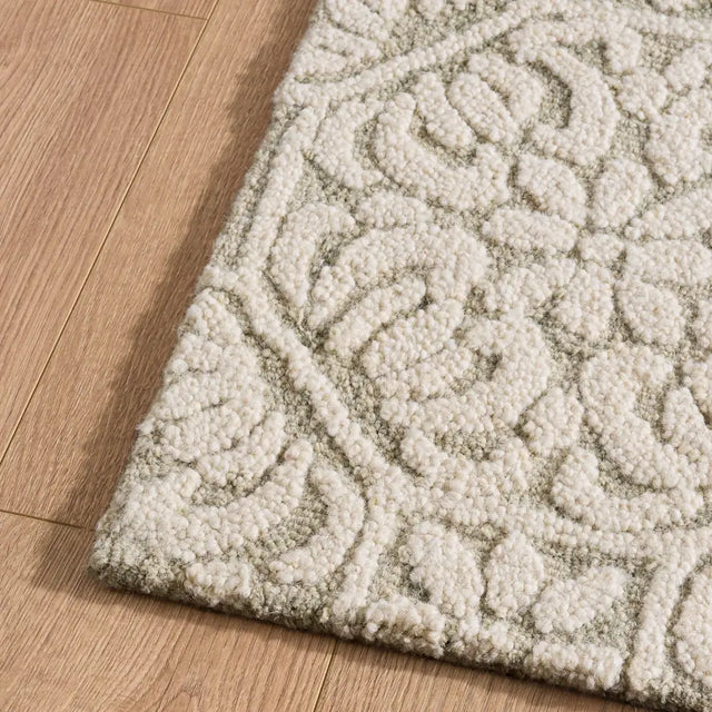 Safavieh Martha Stewart 5'-0" x 8'-0" Rug in Light Green / Ivory