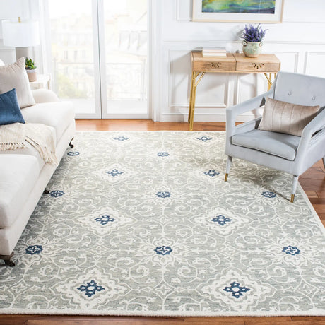Safavieh Roslyn 6'-0" x 9'-0" Rug in Ivory / Blue