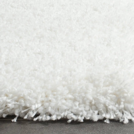 Safavieh Santa Monica Shag 9'-6" x 13'-0" Rug in White
