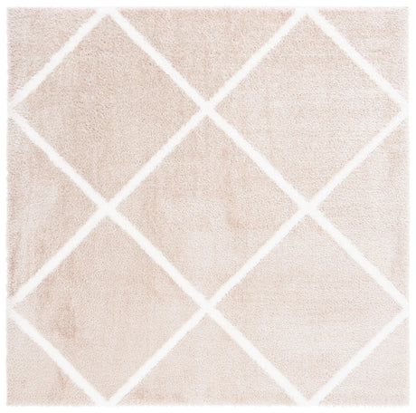Safavieh Tahoe Shag 6'-7" x 6'-7" Rug in Beige / White