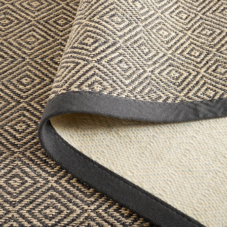 Safavieh Martha Stewart 6'-0" x 9'-0" Rug in Natural / Dark Grey