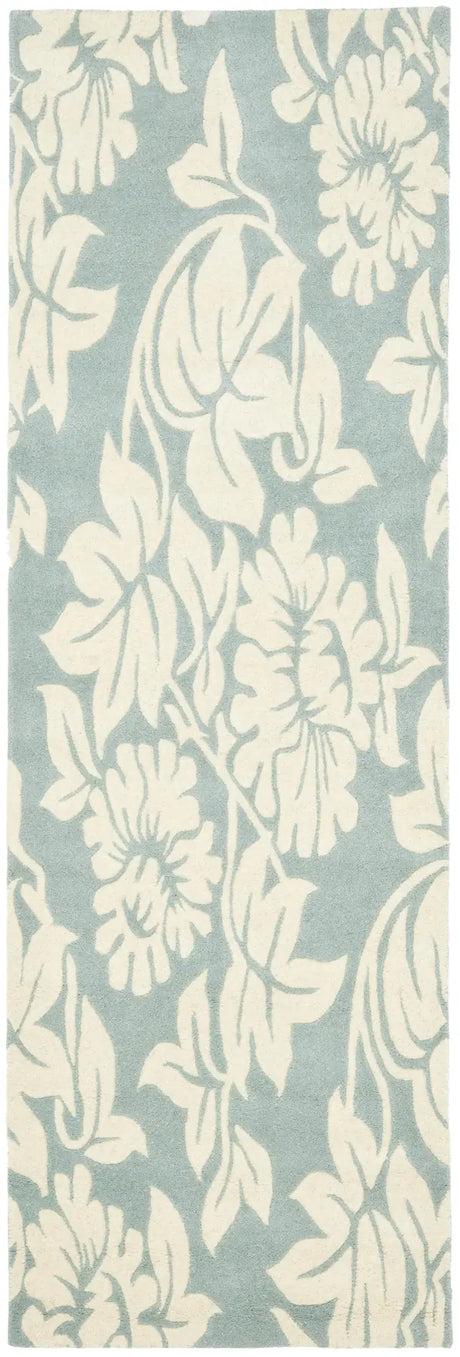 Safavieh Soho 2'-6" x 8'-0" Rug in Blue / Ivory