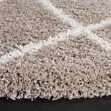 Safavieh Hudson Shag 7'-0" x 7'-0" Rug in Beige / Ivory