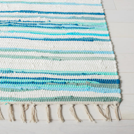 Safavieh Rag Rug 4'-0" x 6'-0" Rug in Ivory / Green