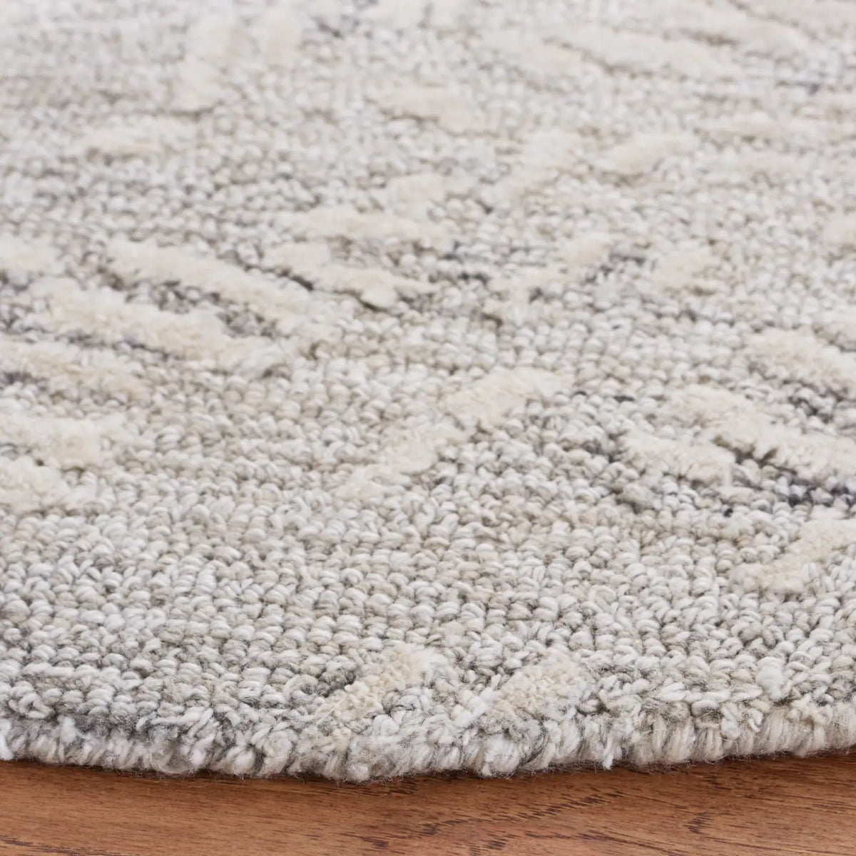Safavieh Glamour 6'-0" x 6'-0" Rug in Grey / Ivory