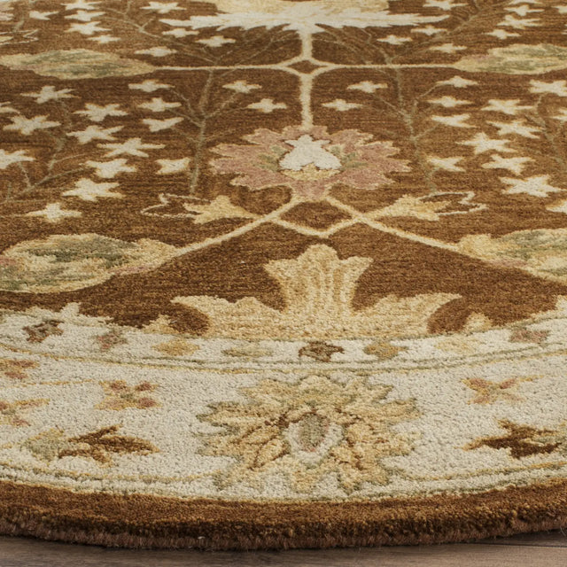 Safavieh Antiquity 6'-0" x 6'-0" Rug in Brown / Beige