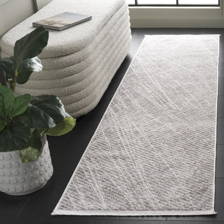 Safavieh Mila 2'-2" x 8'-0" Rug in Grey / Ivory