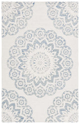 Safavieh Blossom 4'-0" x 6'-0" Rug in Ivory / Blue