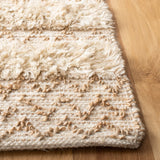 Safavieh Natura 4'-0" x 6'-0" Rug in Beige / Natural