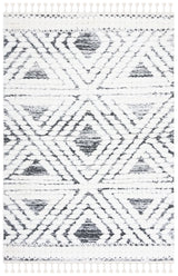Safavieh Moroccan Tassel Shag 4'-0" x 6'-0" Rug in Ivory / Grey