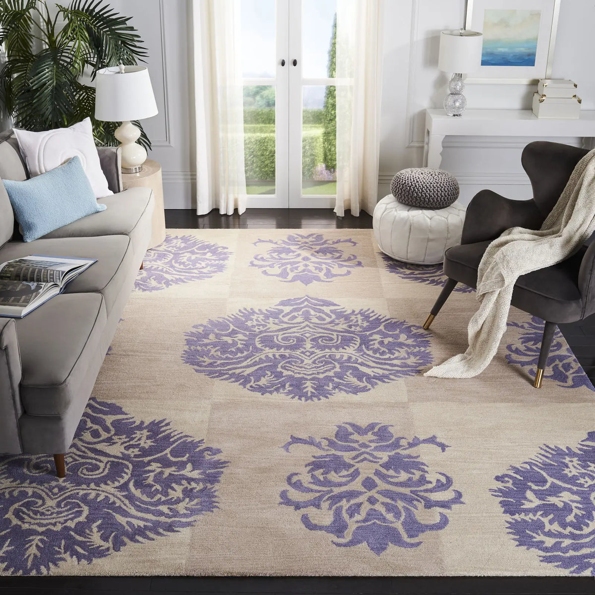 Safavieh Wyndham 8'-0" x 10'-0" Rug in Beige / Lavander
