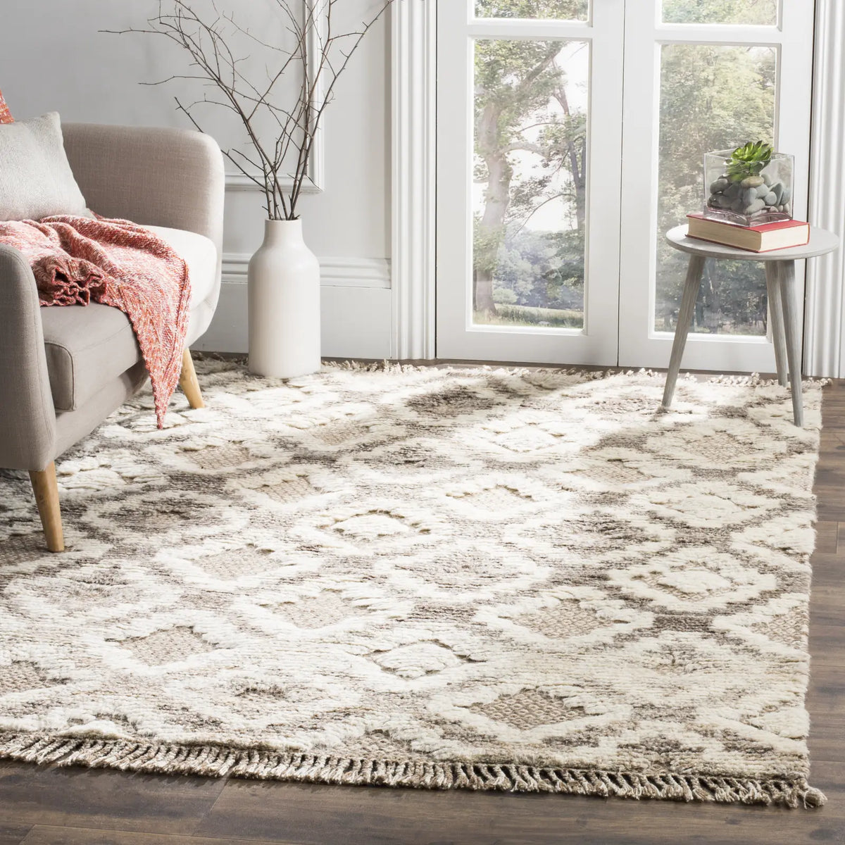 Safavieh Kenya 5'-0" x 8'-0" Rug in Natural