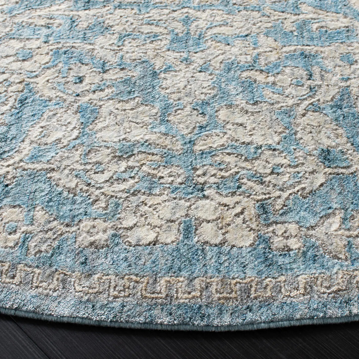 Safavieh Dream 6'-7" x 6'-7" Rug in Blue / Grey