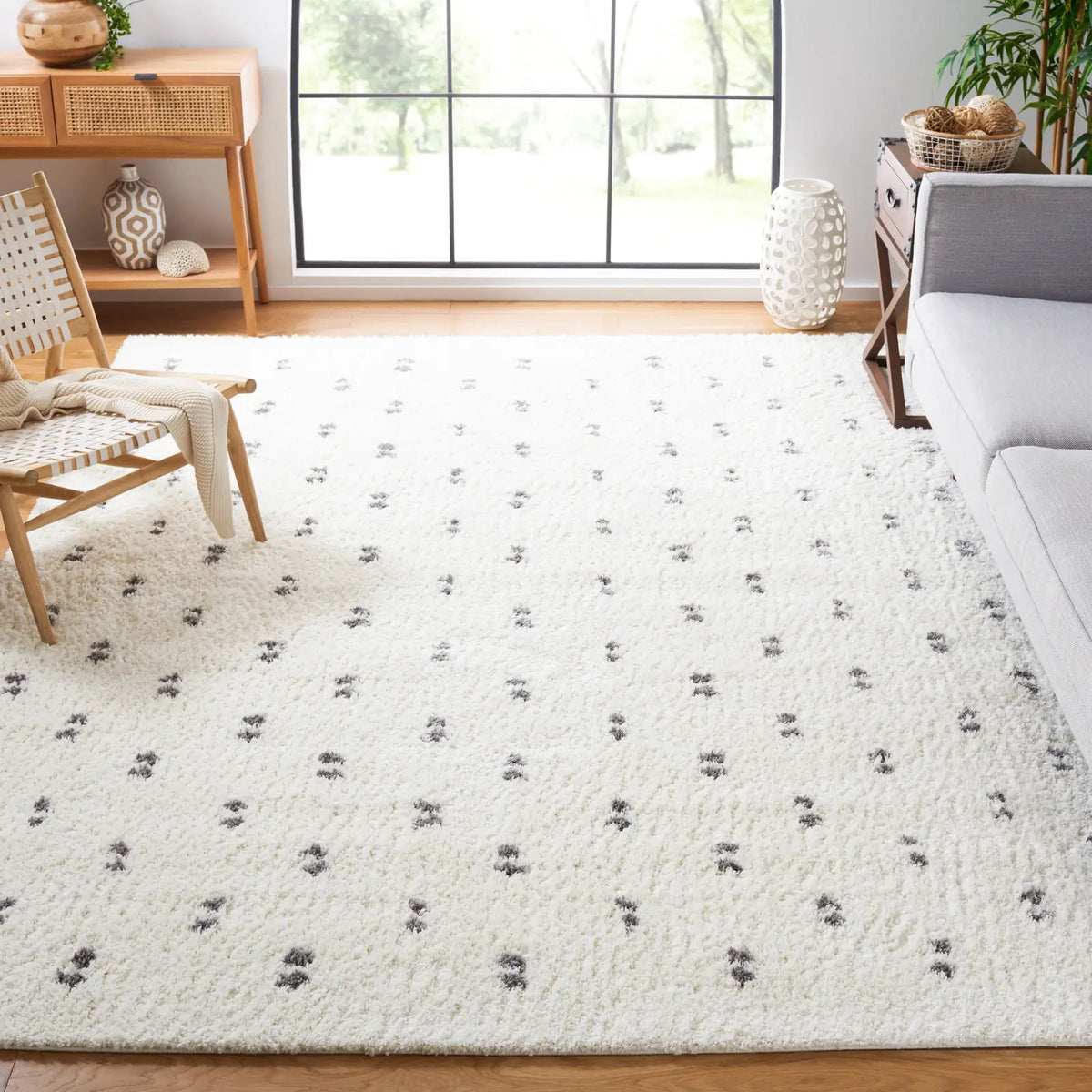 Safavieh Berber Shag 10'-0" x 14'-0" Rug in Beige / Grey