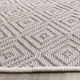 Safavieh Montauk 10'-0" x 14'-0" Rug in Grey / Ivory