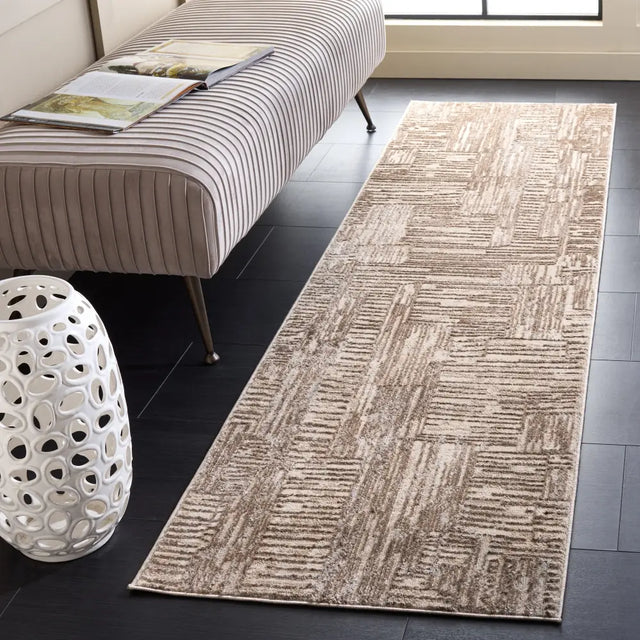 Safavieh Pearl 2'-2" x 8'-0" Rug in Beige / Ivory